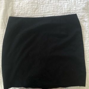 Zara Black Short Skirt (size Small)